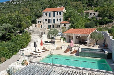 Pelješac, a beautiful stone villa, located in a picturesque place on the peninsula, surrounded by Mediterranean vegetation and unique nature. It extends over three floors, with a total living area of 330 m2. It consists of 4 bedrooms, 4 bathrooms, 2 ...