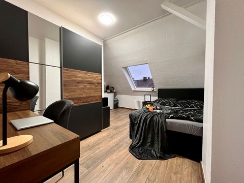 Welcome to my unique apartment in Essen! This cozy studio flat provides all the comforts for an unforgettable stay: → Comfortable 1.40m bed for optimal sleeping comfort → Smart TV with exclusive streaming access → Senseo coffee machine for the perfec...