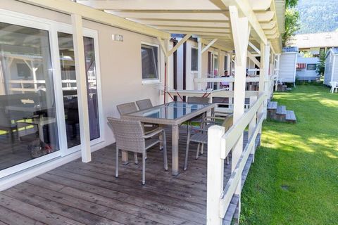 This mobile home is in a perfect location between mountains and almost directly on the lake in Bodensdorf am Ossiacher See. Here friends and families can unwind, enjoy the lake and take advantage of the wide range of leisure activities in the region....