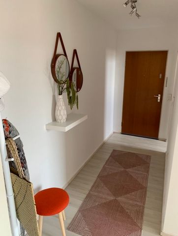 The light-flooded furnished studio is located near Pforzheim city center and offers you a comfortable stay in the city of gold. You can move into this beautiful apartment from April 1st, 2024. You can end the sunny evening hours on the balcony. You c...