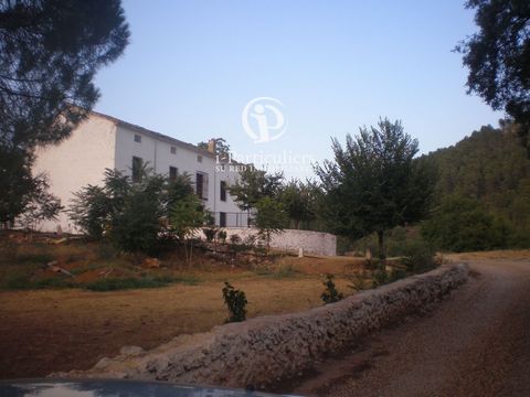 Plot for sale in Beas De Segura, Built-up, Fenced, Electricity and Water.
