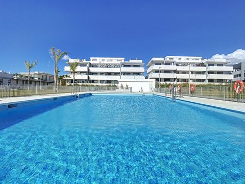 Located in Estepona. This wonderful groundfloor apartment is located in a new residence with an ideal location on the Costa Del Sol, Andalucia. It accomodates 4 people. Close to all amenities, a few minutes from Estepona, Port of La Duquesa, Sotogron...