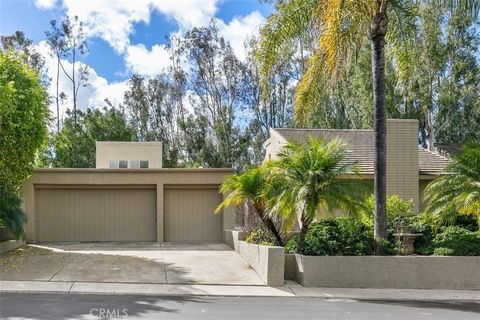 A unique property is located on a quiet cul-de-sac in the heart of the Woods neighborhood in Lake Forest. A contemporary, mid-century style, single story home with a 3 car garage, 3 bedrooms, 2 baths, plus an office. From the entry you can step into ...
