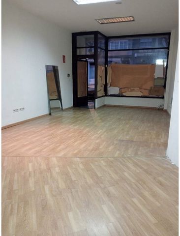 Total surface area 56 m², local 1 toilets, store front, state of repair: in good condition, ground floor, exterior.