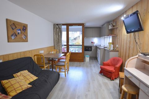 Exclusive to RMP. Charming studio located on the 2nd floor of a residence with elevator and close to the village center (connection by gondola to the 3 Valleys ski area). EAST exposure, sleeps 4 for this property renovated in 2015 and offering a livi...