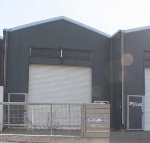 Warehouse of 150 sq.m for sale in the industrial area of Aradippou.