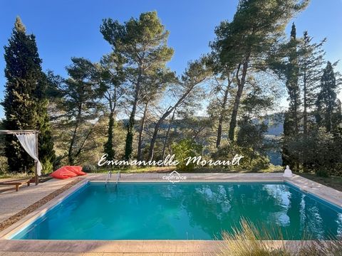 Villa à vendre 6 pièces avec piscine BAGNOLS EN FORET (83)