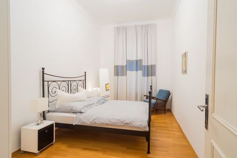 Very nice 2 room flat in the heart of the city. The 2 room flat is located in a beautiful old building in the Marienstraße in Mitte. The 2 room flat has a fully equipped kitchen with everything you need, a bathroom with bathtub, and 1 bedroom and a b...