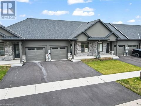 POLICELLA Homes welcomes you to their latest townhouse development in Welland. This open concept bungalow townhouse gives you plenty of space for all your needs. No condo fees, all units are freehold with nothing left to spare inside and outside. The...