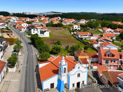 Descubra o Seu Futuro Projeto de Investimento em Fonte Grada com este terreno situado em perímetro urbano de nível III definido pelo Plano Diretor Municipal de Torres Vedras. Com uma área total de 0,86ha, este terreno oferece um enorme potencial para...