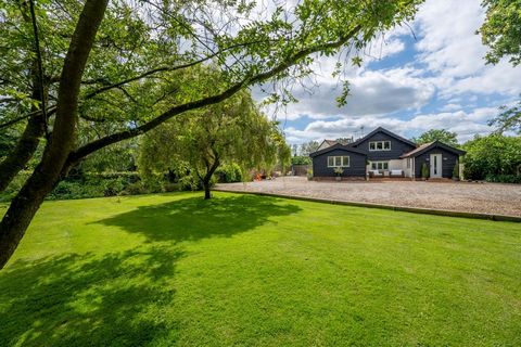 With 1.4 acres of gardens, this character property is paradise for anyone green-fingered or looking to live the good life. Marsh Barn has the potential with appropriate planning consent, to add a further bedroom and two bathrooms to the main house an...