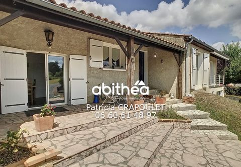 FLÉAC, l'Agence Abithéa Charente vous présente cette maison sans aucun travaux à prévoir. Située dans un environnement calme et proche de toutes les commodités, cette maison de 124 m2 se compose : d’une entrée avec placards, d’une cuisine équipée ave...