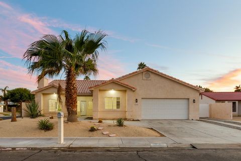 Discover the perfect blend of modern style and family-friendly living in this stunning 4-bedroom, 2-bathroom home, located in the highly desirable Panorama Park neighborhood. Situated on a spacious corner lot, this property is designed to impress bot...