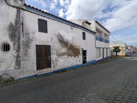 Moradia localizada em Gáfete. A duas horas de Lisboa, Gáfete é uma freguesia do Norte Alentejo, no concelho do Crato, Distrito de Portalegre. Zona muito calma, de reconhecida excelência gastronómica, com muito bons acessos. Tem serviços básicos e uma...