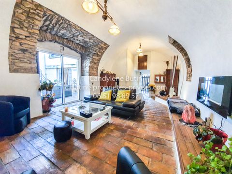 Hérault, FAUGERES, exclusivité , belle maison atypique , un refuge de bien être en plein coeur d'un village authentique du Languedoc , a 25km de Béziers . Budget 416 000 euros (honoraires charges vendeurs) Maison de 154m² rénovée , des pièces de vie ...