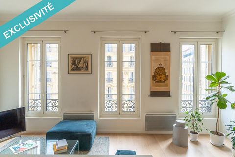 RETOUR À LA VENTE, Dans un bel immeuble ancien de la rue de la République, reprenant tous les codes du charme Haussmanien, à proximité de tous les commerces, transports, venez découvrir ce T3 de 63m2, en parfait état. Composé d'un séjour avec coin cu...