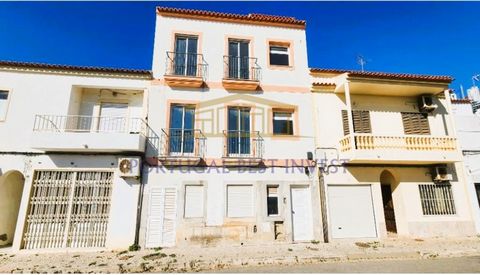 Collective housing building with 3 T1 units, in Tunes - Silves. It is located approximately 4 km from Via do Infante, and 11 km from the beaches of Albufeira. The area is served by local businesses (cafes, restaurants, grocery stores). It has good ac...