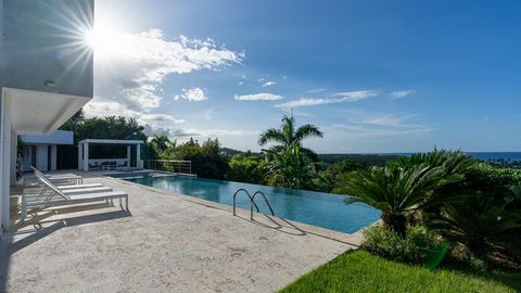 Situé au sommet d’une petite colline au sein de la résidence exclusive Esperanza à Las Terrenas, en République dominicaine ; Casa Sybil offre un coin de paradis et un répit de notre quotidien. Venez vous laisser transporter au paradis. 4 chambres | 4...