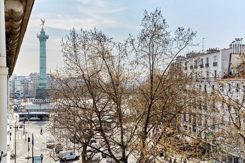 Sublime apartamento de 4 habitaciones, situado en el famoso barrio de Marais, a 8 minutos de L