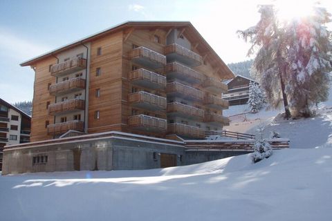 Welkom in uw charmante 3-sterrenappartement in het pittoreske dorpje Nendaz, midden in het hart van de 4 Valleien. Deze ruime accommodatie van 59 m² biedt comfortabel slaapplaats aan maximaal 6 gasten en biedt een fantastische ski-in/ski-out-ervaring...