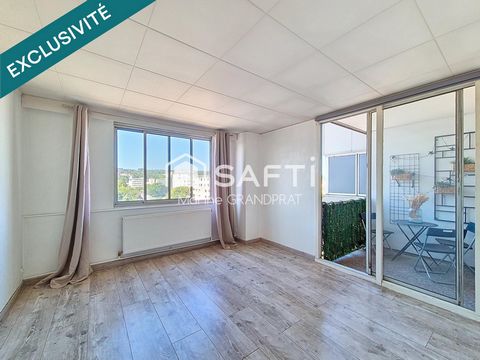 Lumineux 2 pièces avec balcon et parking