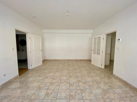 APPARTEMENT TYPE 2 RDC AVEC PLACE DE PARKING PROCHE BOULEVARD WATTEAU