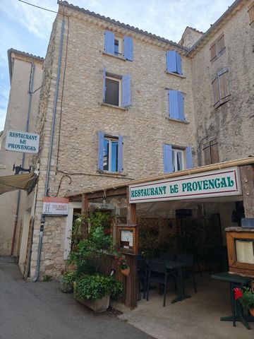 Immeuble ancien refait à neuf dans la ville touristique de Sault