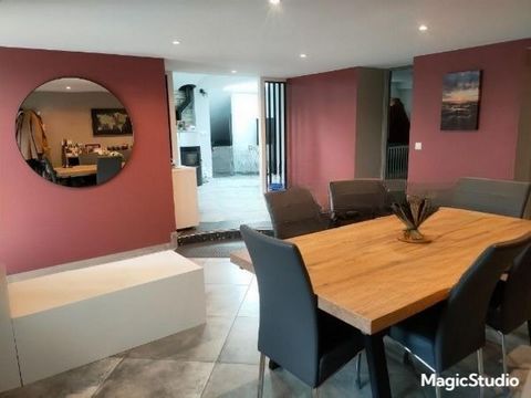 JOLI appartement rénové 3 chambres à DOUBS à 5 min de PONTARLIER avec garage et extérieur