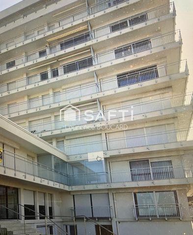 Appartement à rénover avec balcon, quartier des Présidents