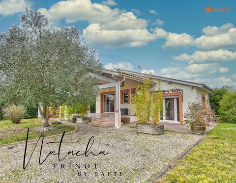 À Villaudric, maison de caractère avec jardin de 3000 m² et double garage
