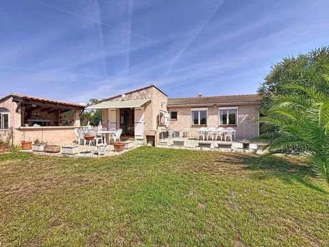 Villa 4 chambres, dans quartier résidentiel recherché