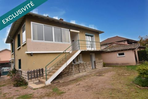 Idéalement située à Charnay les Mâcon, à proximité des services et commerces, cette maison individuelle sur un terrain clos vous séduira