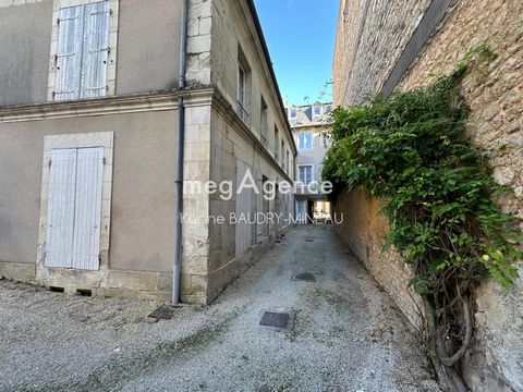Appartement T2 de charme situé en plein cœur du centre historique de Poitiers