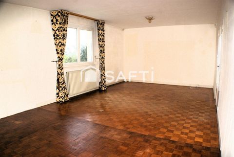 MAISON 5 CHAMBRES GARAGE, BALCON ET COUR DIVISIBLE