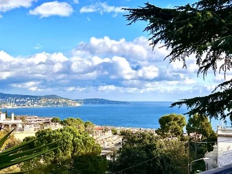 Villa vue mer avec piscine