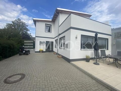 +++ Please understand that only inquiries with COMPLETE personal information (complete address, phone number and e-mail) will be answered! +++* Here you will find a light-flooded detached house with a fitted kitchen, a cosy living room with access to...