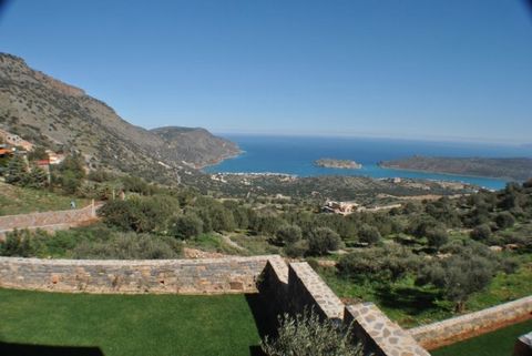 A new development of just 5 luxury vIllas In a mountaInsIde locatIon, and wIth stunnIng vIews down over the vIllage of Plaka, the Island of SpInalonga and the Gulf of MIrabello. Each vIlla wIll comprIse... LIvIng room. KItchen/breakfast room. 6 doubl...