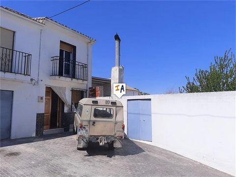 This well presented 3 bedroom townhouse is situated in the traditional Spanish Village of Fuente Tojar close to the popular town of Priego de Cordoba in Andalucia, Spain. Being sold furnished is ready to move into with storage, a small terrace and a ...