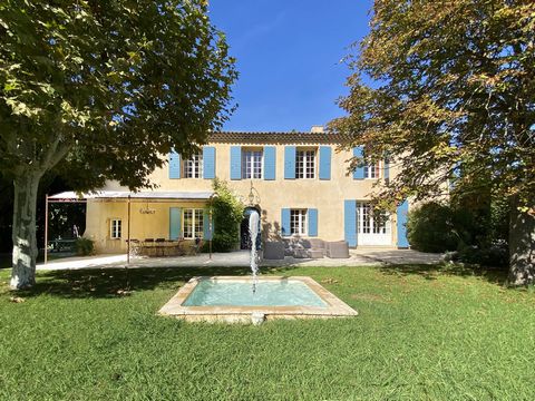 19th century manor house close to Aix en Provence This wonderful country house from the 19th century has been beautifully restored using traditional methods. The house comprises on the ground floor a volumous living room of 75m2, a dining room of 18m...