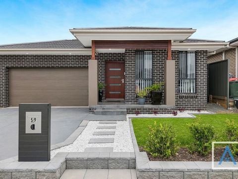 This beautifully crafted family home is a sight to behold. Quality fixtures and finishes are noticeable at every turn. Spread over an impressive easy flow floor plan, it's vibrant colour palette will carry you effortlessly from room to room. Space is...