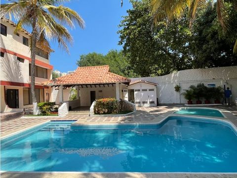 Cabin for sale near the sea located in the sector of Bellohorizonte in the city of Santa Marta, a quiet area ideal for the rest of the whole family or to live surrounded by the peace that being near the sea provides. Cabin FeaturesThree BedroomsThree...