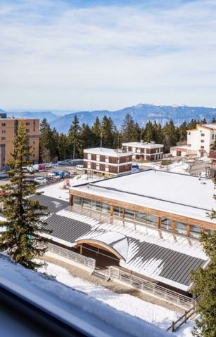 Studio chamrousse Classified 2 stars key holiday ROCHE BERANGER 1750 Fully equipped at the foot of the slopes Ski room + loggia 150m from the Bachat Bouloud chairlift Direct access to the Arselle plateau (Nordic Domain) Free parking at the foot of th...