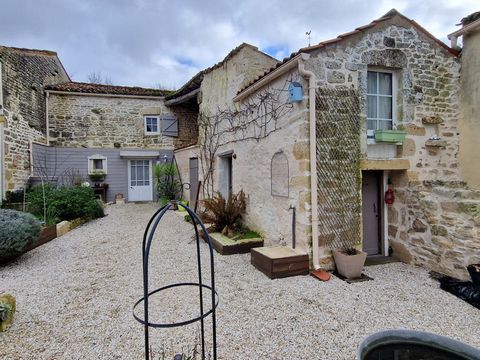 Dpt Charente Maritime (17), à vendre proche de AIGREFEUILLE D'AUNIS maison P4 de 127 m² - Terrain de 372,00 m²