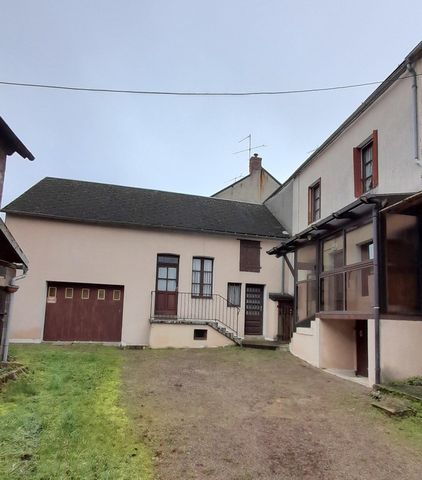 Dpt Saône et Loire (71), à vendre CUSSY EN MORVAN maison P6 de 93 m² - 3 chambres - Terrain de 243,00 m²