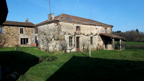 A MUST SEE! Are you looking for an ensemble of several houses to start a gîte business (subject to necessary permissions)and there is also plenty of land if you are thinking of permaculture. In the heart of the Limousin countryside, in a quiet hamlet...