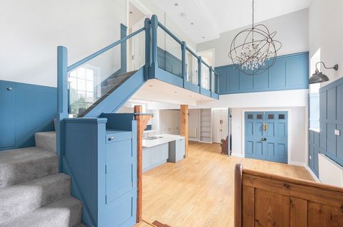 A recently completed ecclesiastical conversion seamlessly blending original features with modern convenience, this truly special home reflects the thoughtful development undertaken by its current owners, showcasing luxurious materials and an exacting...
