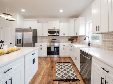 Indulge in luxury living just minutes from downtown Nashville with this stunning new construction home. Every inch is adorned with upgrades, from the gleaming hardwood floors to the exquisite quartz countertops in the kitchen. Stainless steel applian...