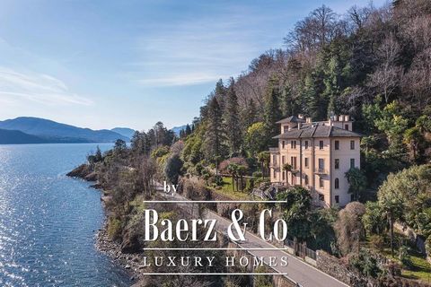 Prestigious period villa, located in Cannobio, a few km from the Swiss border. This historic lakefront residence offers breathtaking views of the Lombard shore, Switzerland, as well as the typical villages perched on its shores. It is perfectly resto...