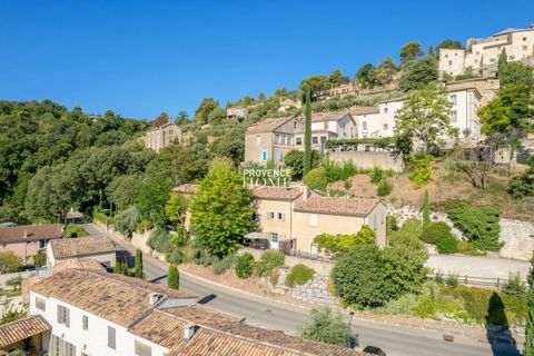 Provence Home, the real estate agency of the Luberon, is offering for sale a village house in a 4-unit condominium located in Lacoste, a hilltop village offering an enchanting setting in the heart of the Luberon valleys. SURROUNDINGS OF THE HOUSE Clo...