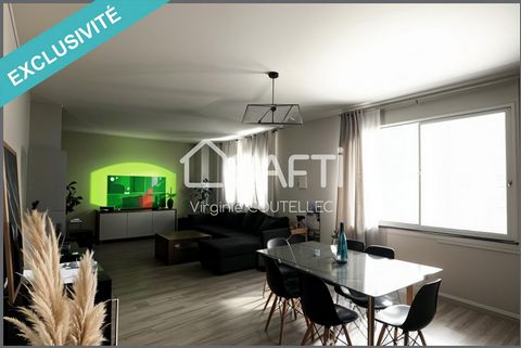 Nous vous invitons à découvrir ce grand T3 situé en plein coeur de la ville de Ploërmel, à proximité immédiate de tous les commerces et commodités. Situé au 1er étage, cet appartement vous offre une belle pièce de vie de plus de 36m² avec cheminée, u...